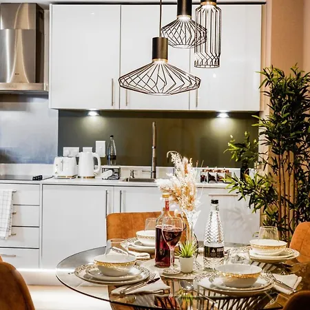 The Waterhouse Avenue By Kandara 5 Star City Home In Maidstone Esterno foto